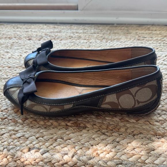 💋🤎COACH Ballet Slip Ons - Picture 3 of 8